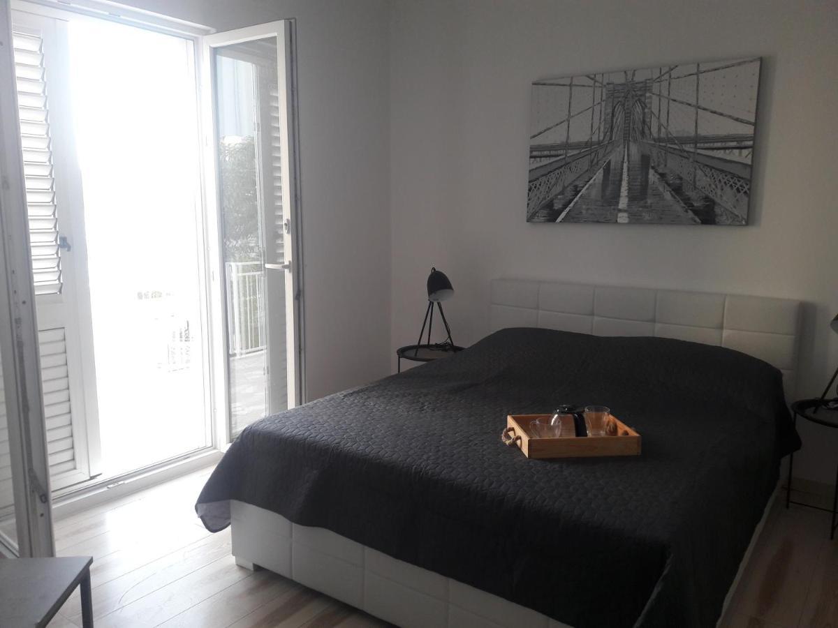Apartment Tea Primosten Exterior photo