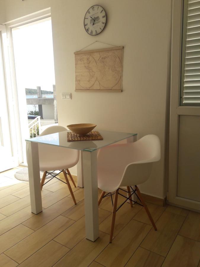 Apartment Tea Primosten Exterior photo